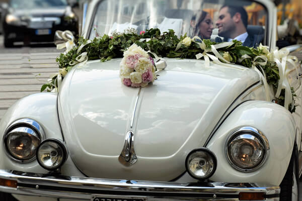Come addobbare l'auto per matrimonio - Noleggio Autocoming